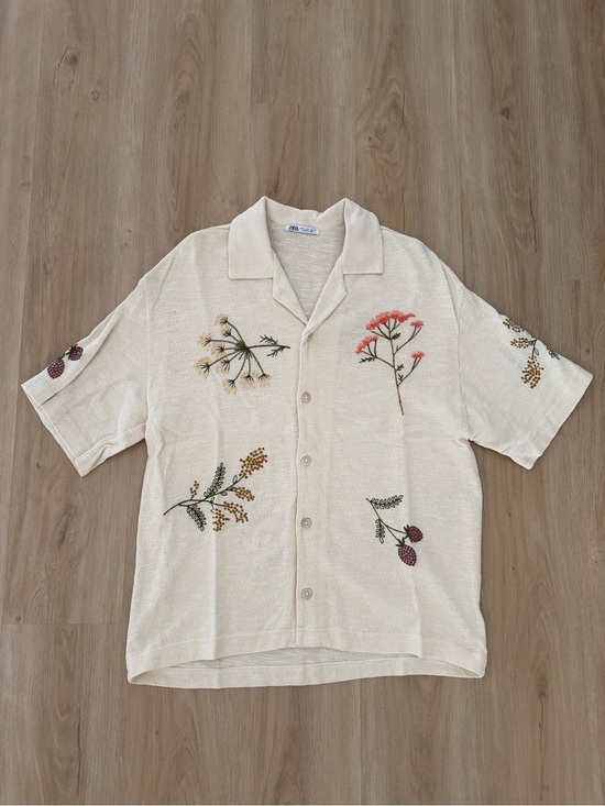 Zara Other - Zara Embroidered Button Up Shirt Size Men's Small